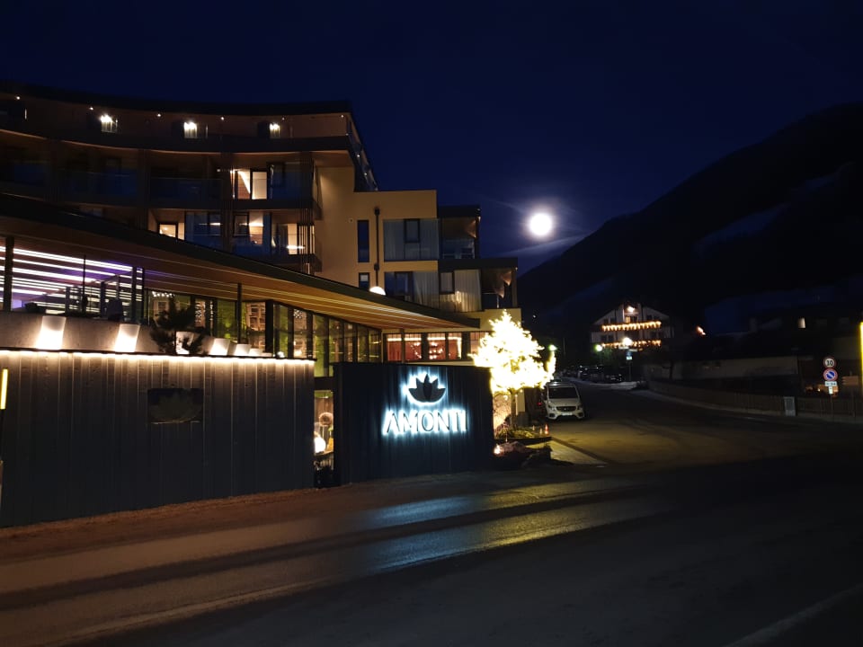 Außenansicht AMONTI Wellnessresort