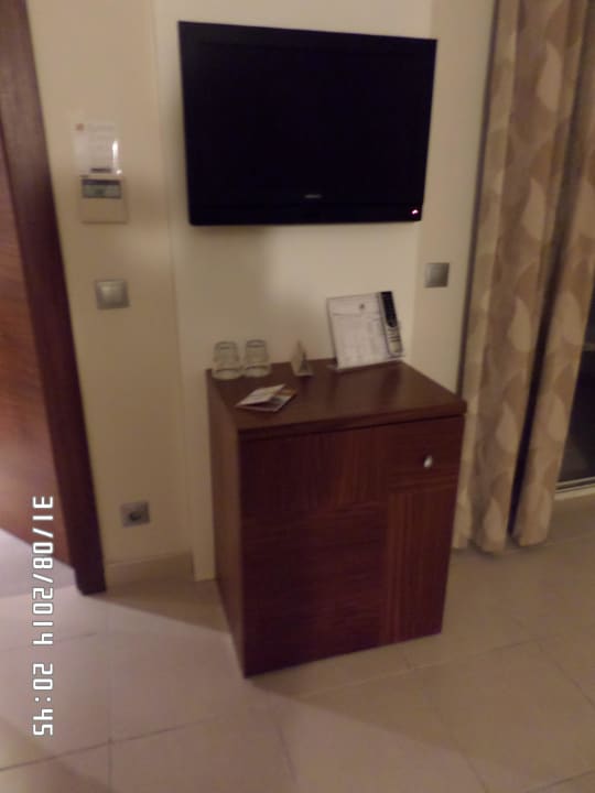 Zimmer 1819 Kamelya Aishen Club