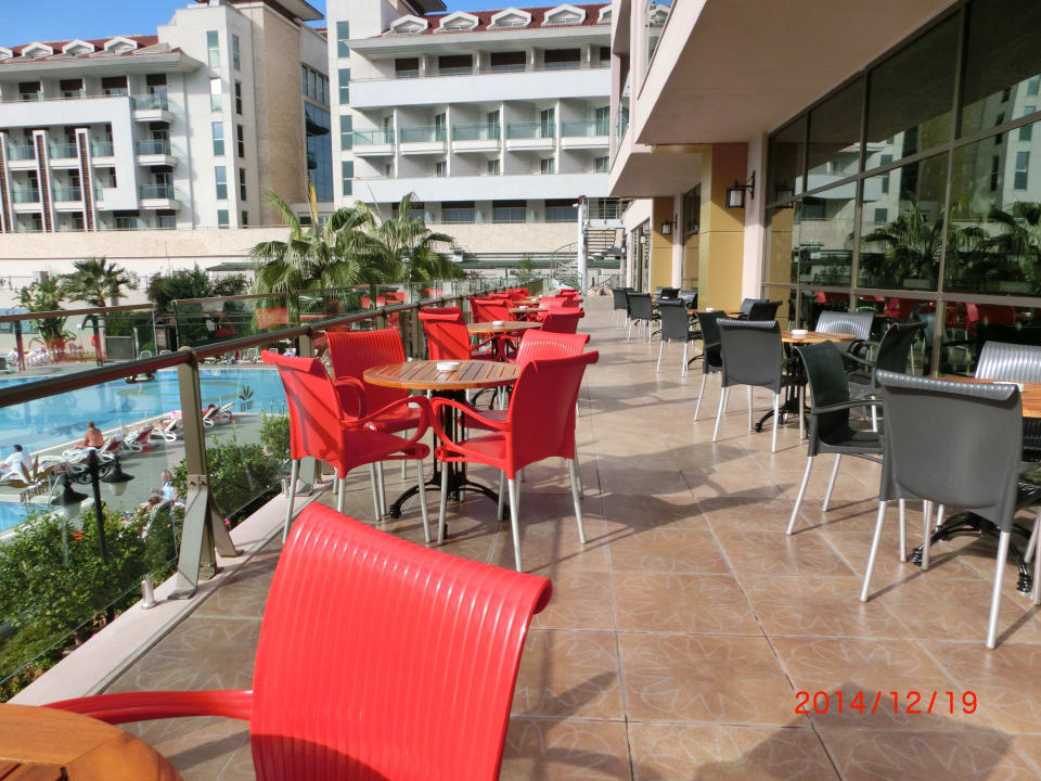 Außenterrasse/Lounge Bar Aydinbey Kings Palace & Spa