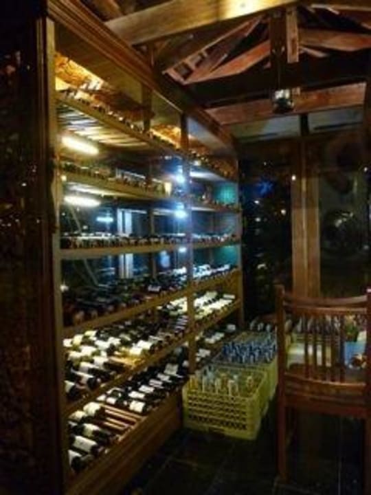 Weinkeller Santhiya Koh Phangan Resort & Spa