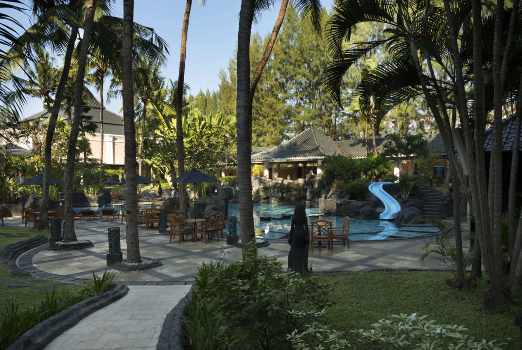 Pool Melia Purosani Yogyakarta