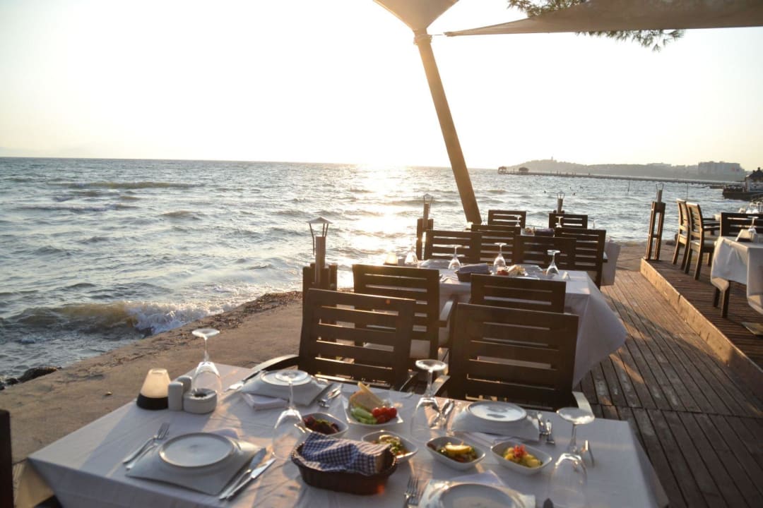 Sonnenuntergang im Seafood Restaurant Ephesia Holiday Beach Club