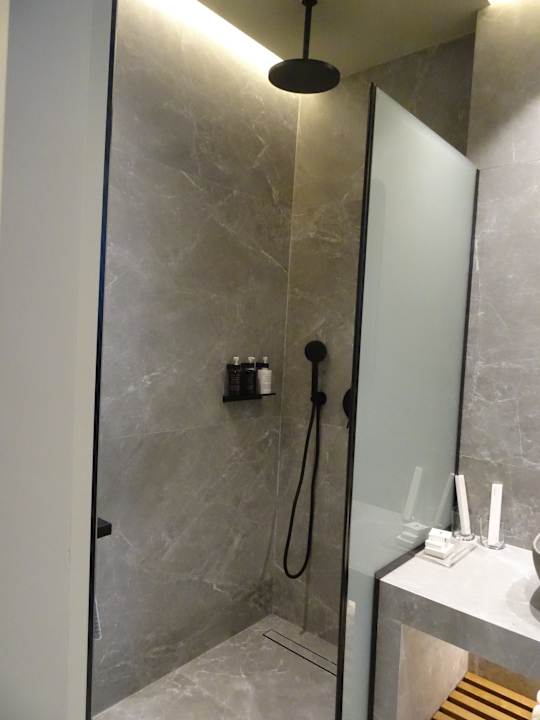 Zimmer Portes Theros