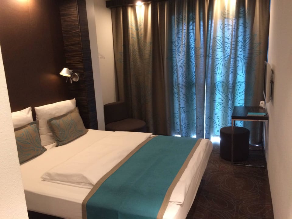 Zimmer mir Aircondition Motel One Köln Waidmarkt