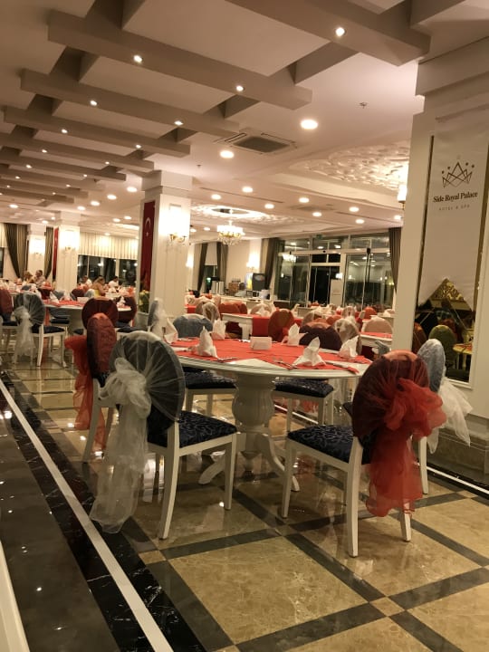 Gastro Side Royal Palace Hotel & Spa