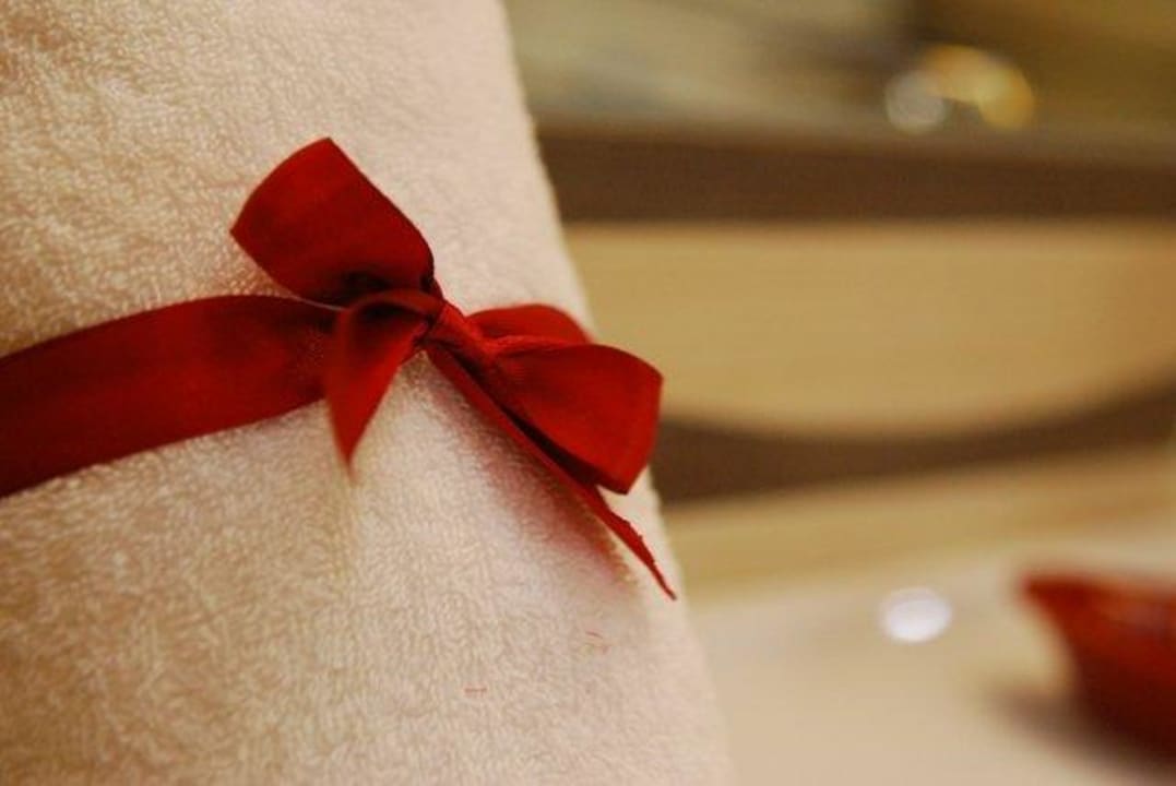 Amenities Kairos Garda Hotel