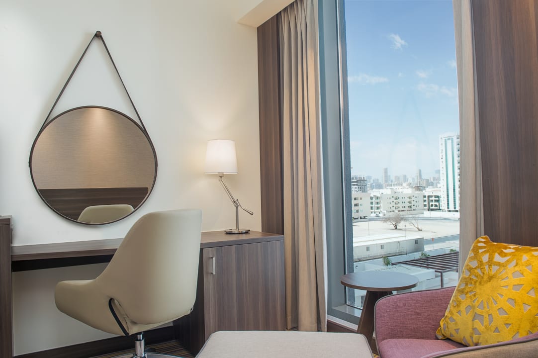 Zimmer Hampton By Hilton Dubai Airport