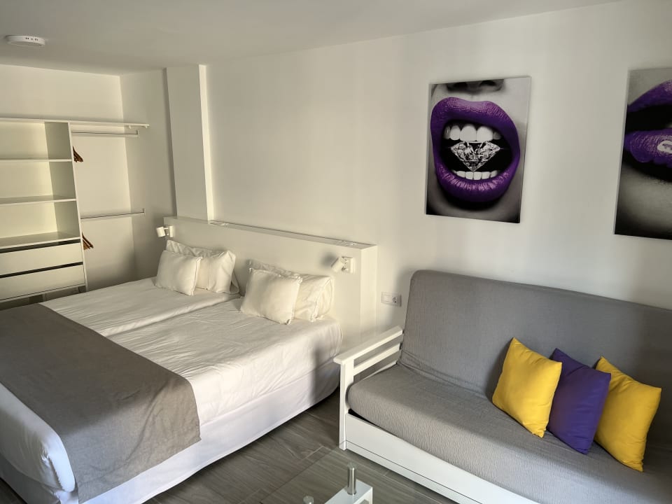 Zimmer Skyview Hotel