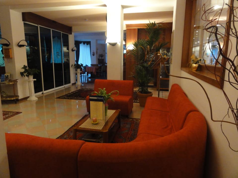 Lobby und Eingang Panoramic Hotel Benacus