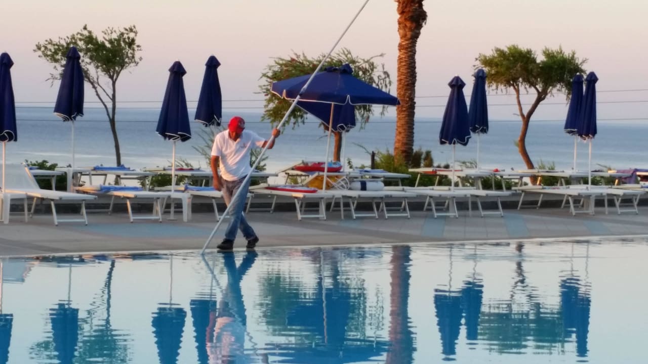 Poolboy Rodos Princess Beach Hotel & Spa