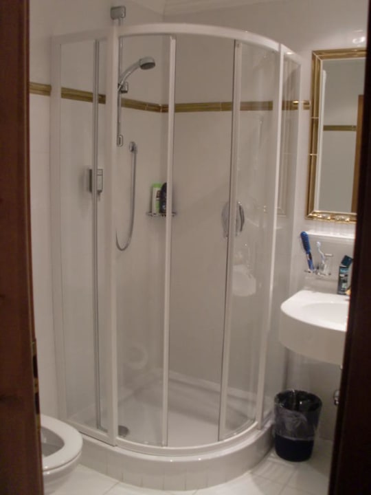 Dusche Falkensteiner Hotel & Spa Falkensteinerhof