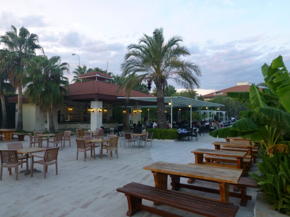 Eine der Poolbars Hotel Süral Resort