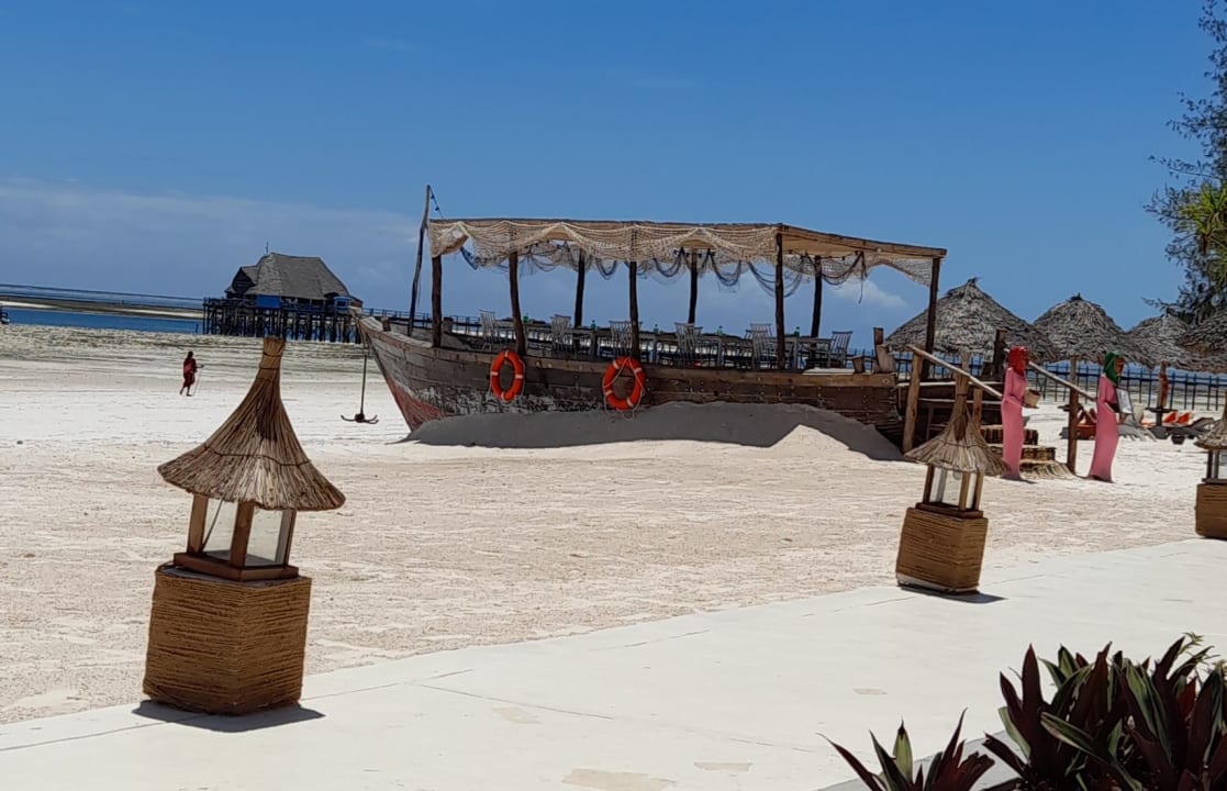 Strand Hotel Kiwengwa Beach Resort