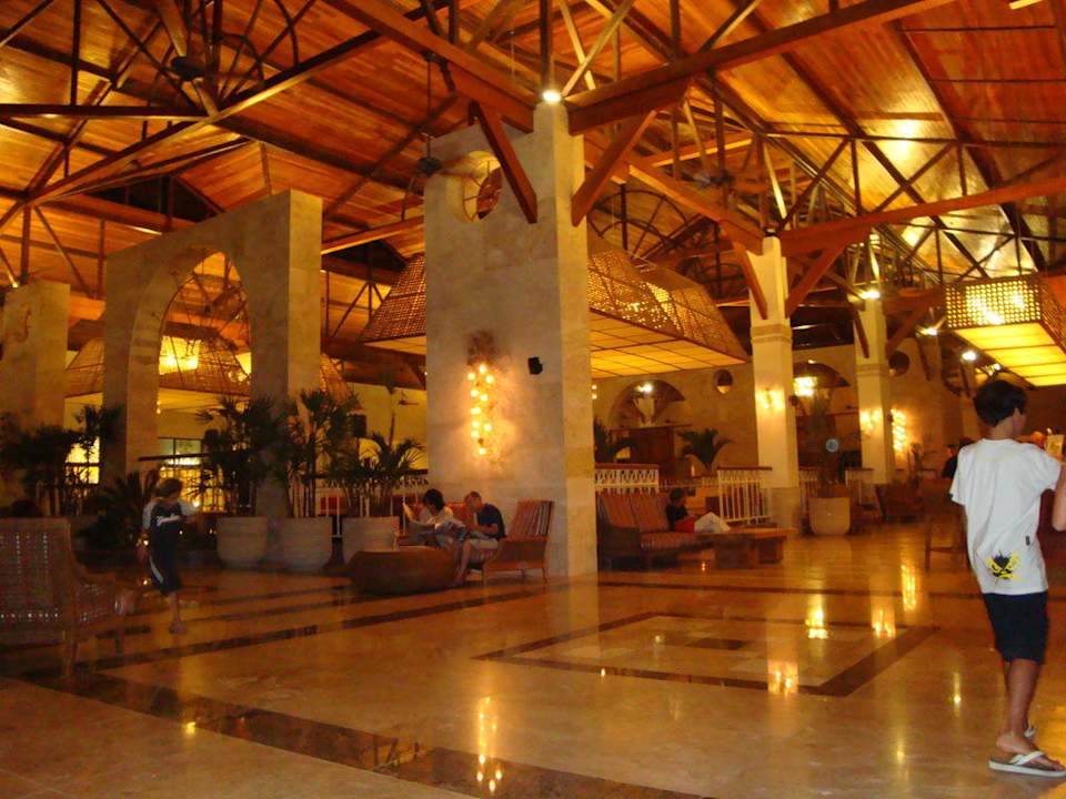 Lobby am Abend Grand Palladium Imbassai Resort & Spa