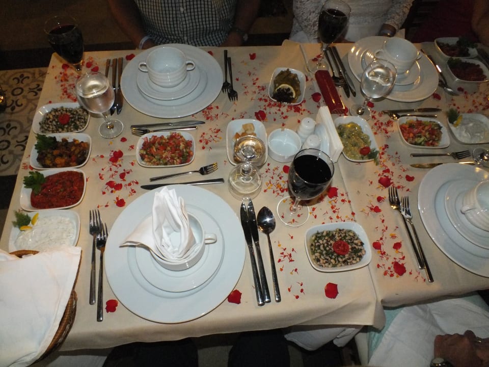 A-La-Card Festlich gedeckter Tisch My Home Resort