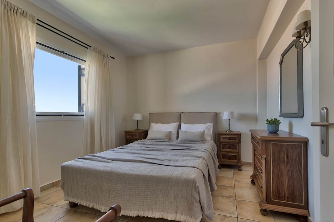 Zimmer Erietta Luxury Apartments