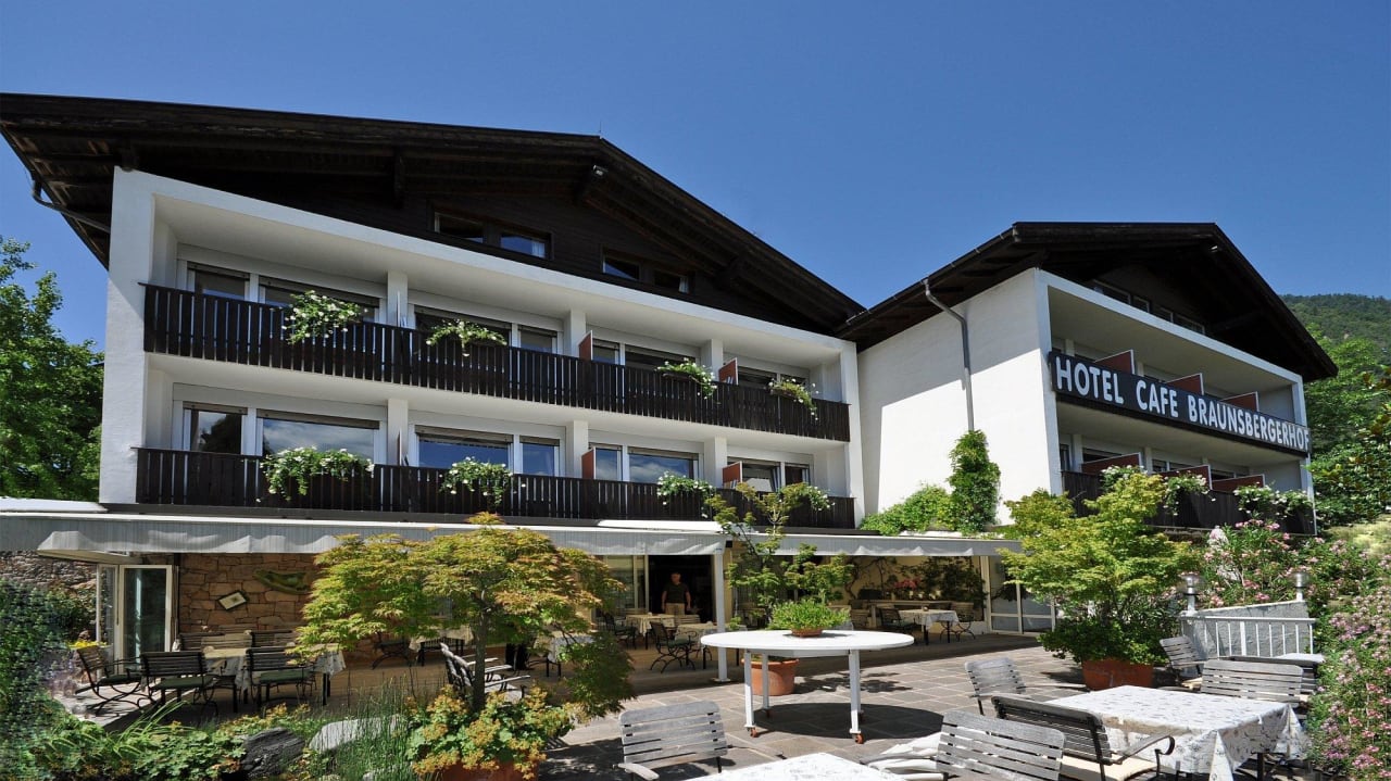 Hotel mit Panoramaterrasse Hotel Braunsbergerhof