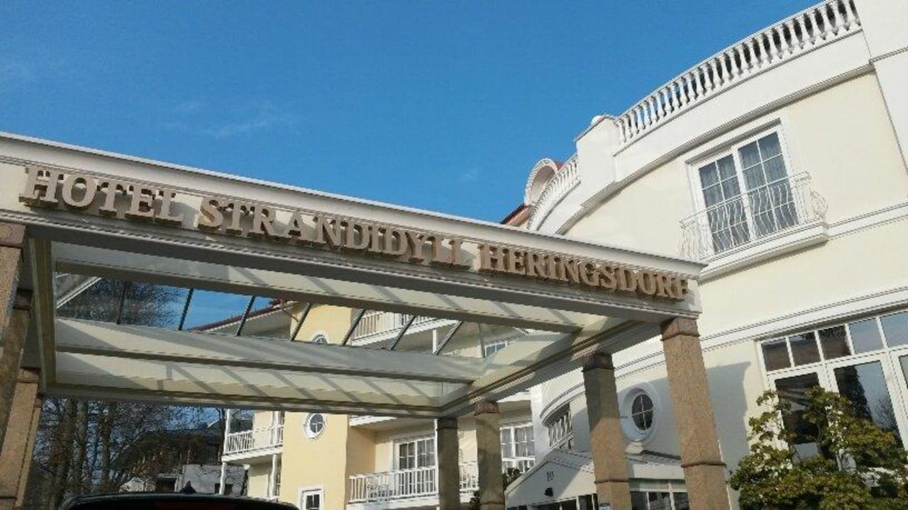 Hoteleingang A-ROSA Strandidyll Heringsdorf