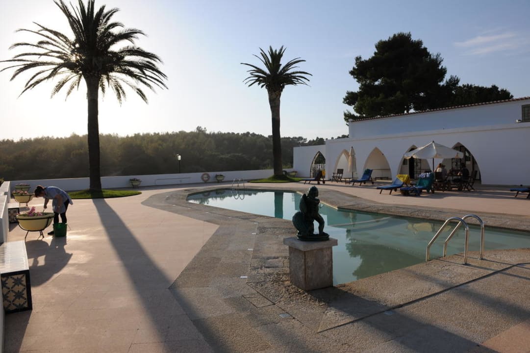 Abenddämmerung am Pool Casa Três Palmeiras