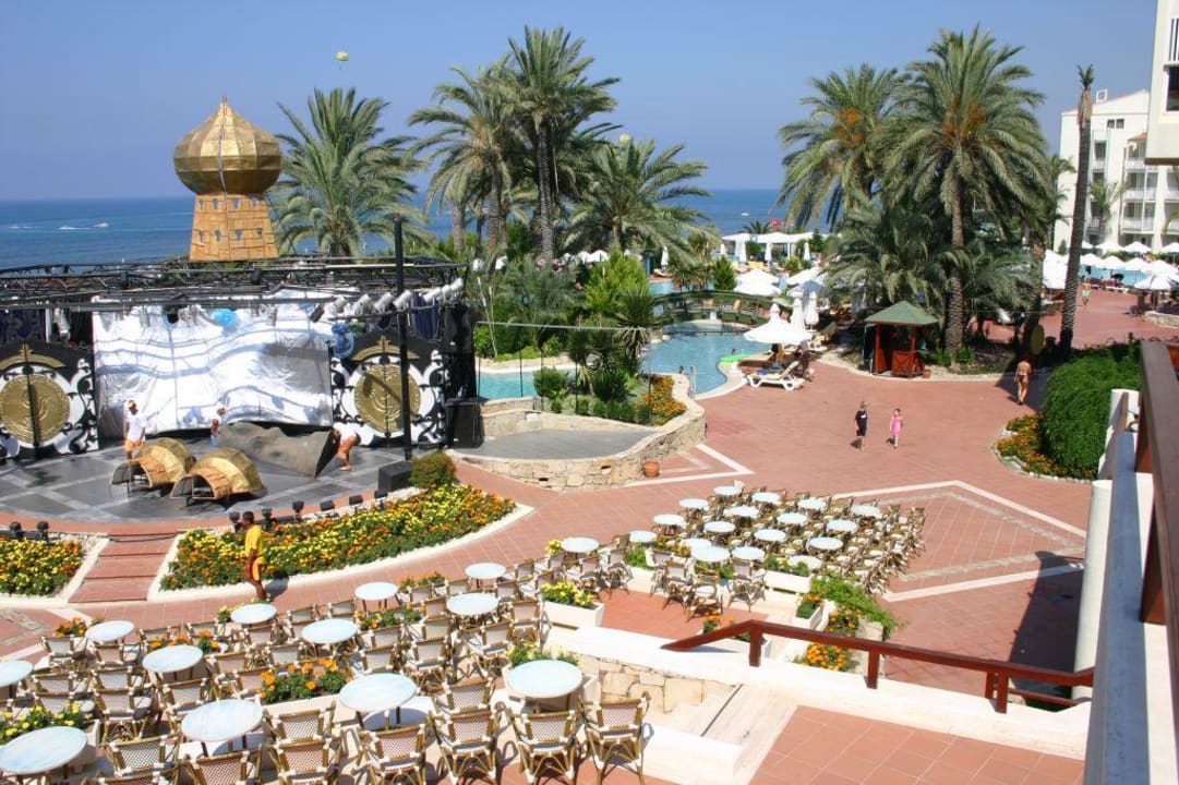 Show-Bühne PALOMA Perissia