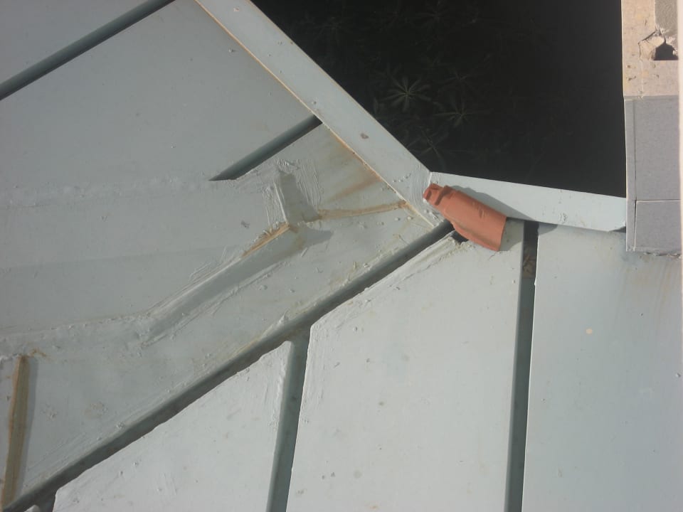 Marode Dachziegel Le Jardin Resort