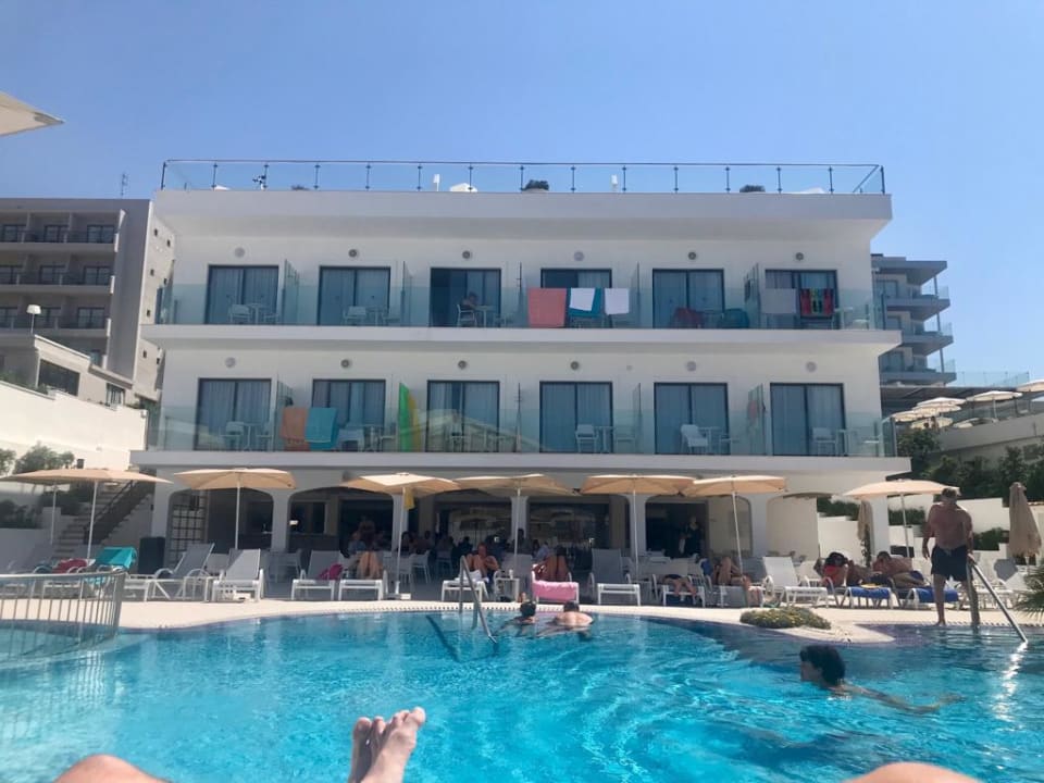 Pool HSM Regana - Adults Only