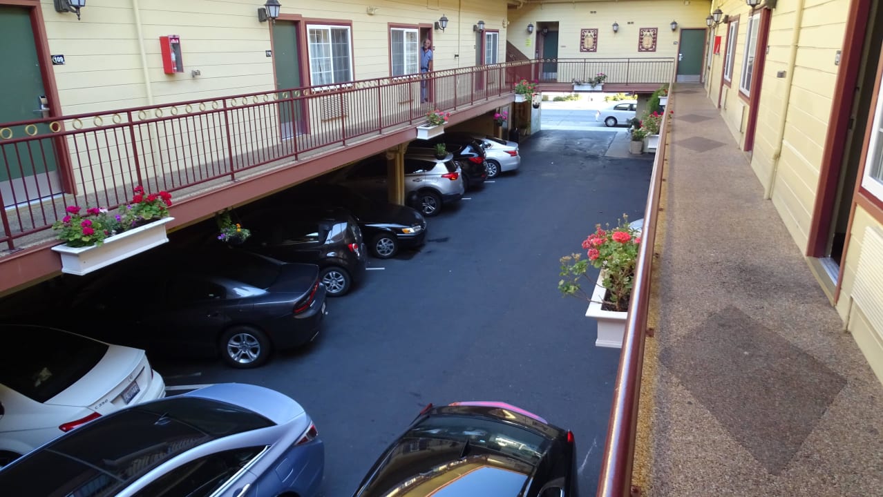 Ausblick in den Innenhof Super 8 San Francisco/Near the Marina