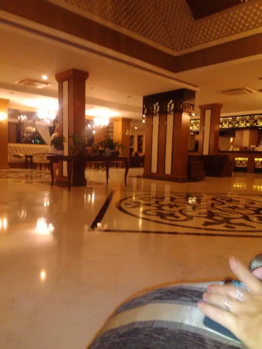 Sehr schön alles Seaden Corolla Hotel