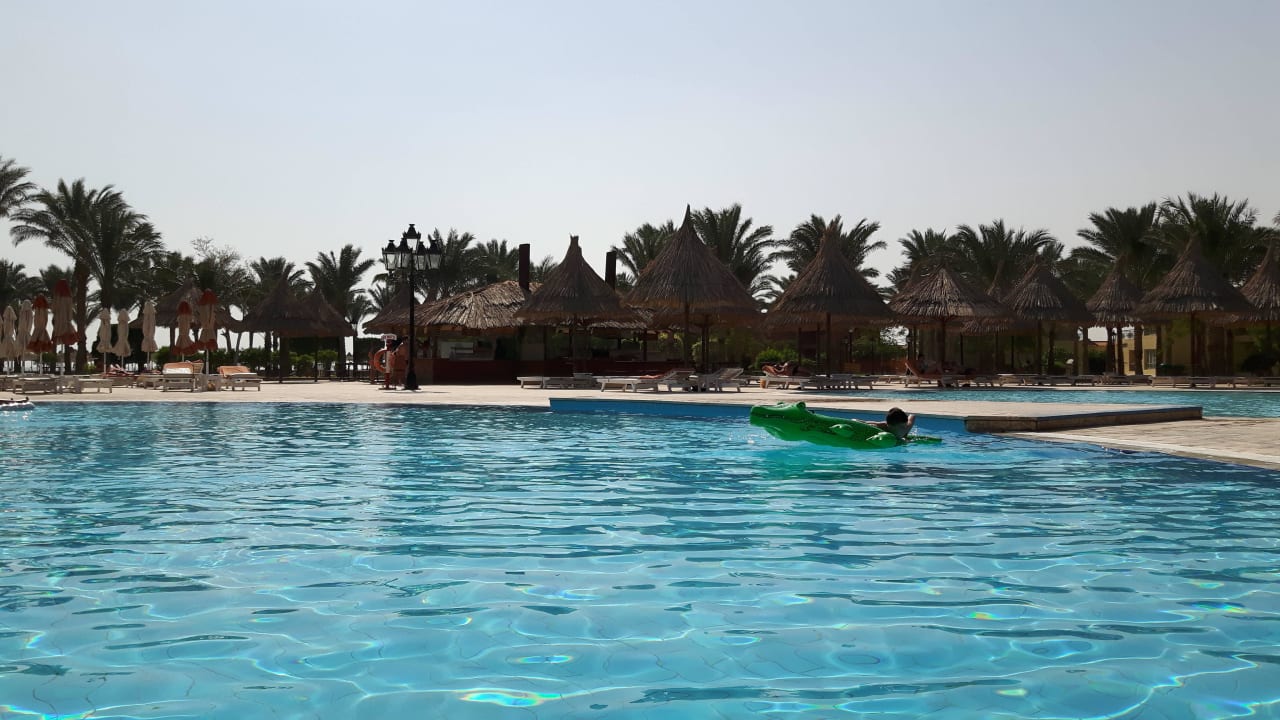 Pool Siva Grand Beach
