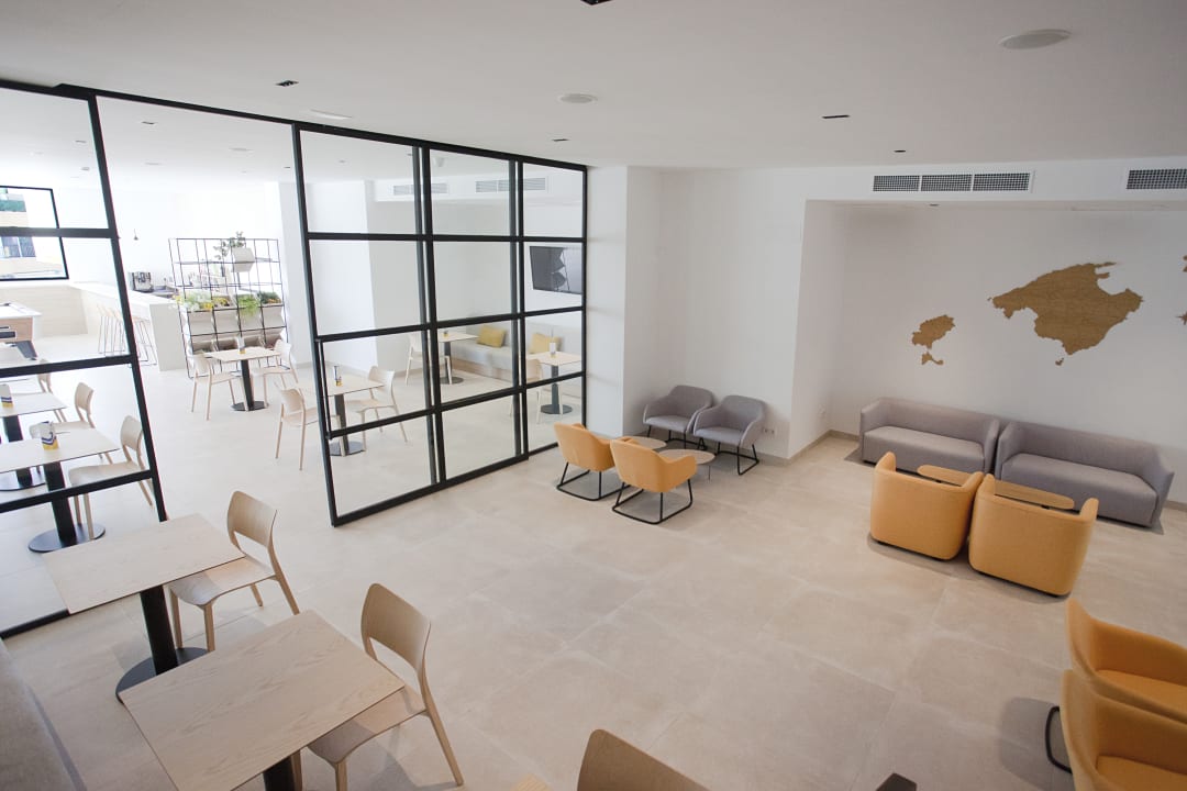 Lobby Aparthotel Novo Mar