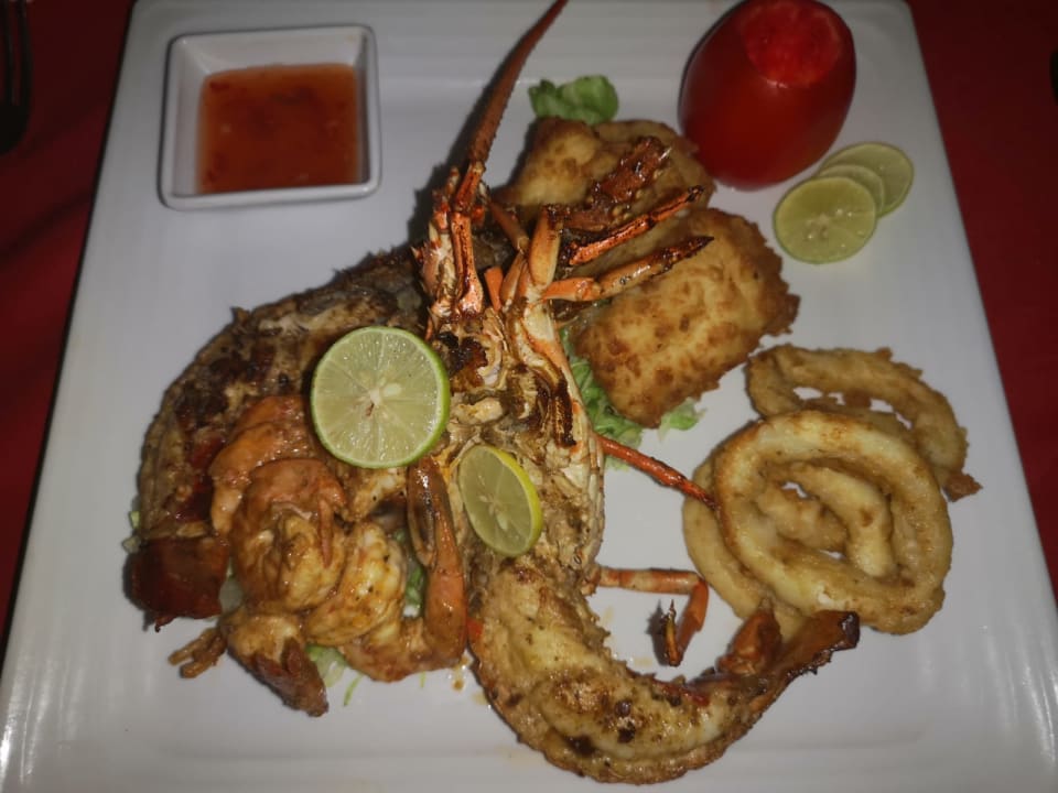 Gastro Three Corners Sea Beach Resort