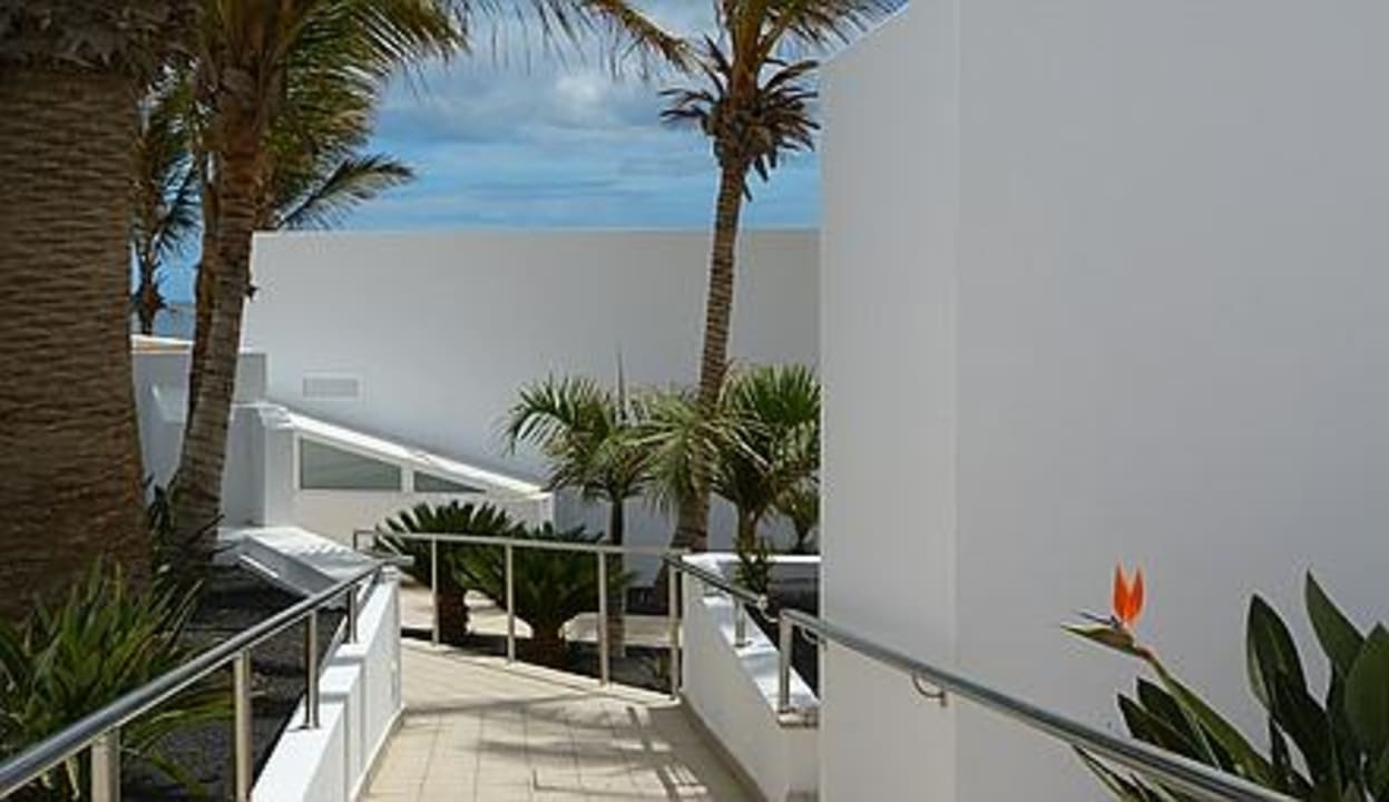 Weg zum Strand Hotel Las Costas