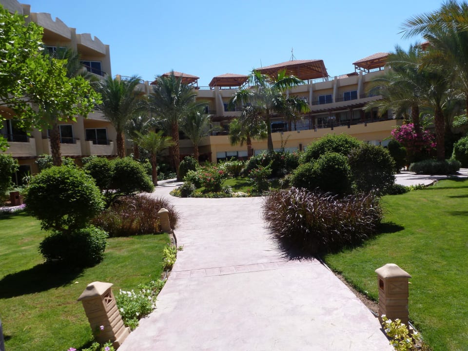 Geplegte Anlage Amwaj Beach Club Abu Soma Resort