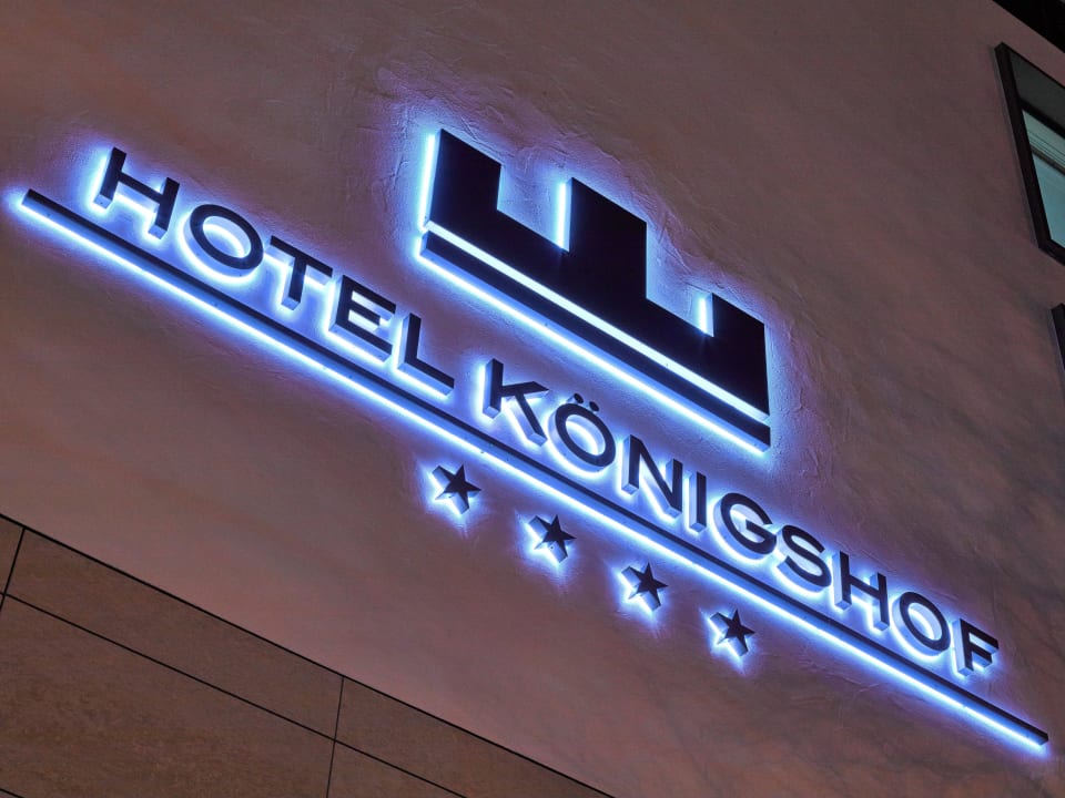 Außenansicht Logo Hotel Königshof Hotel Königshof