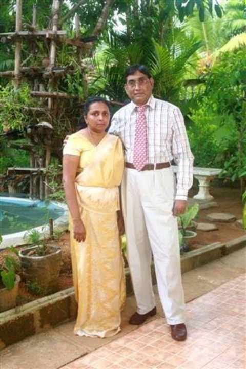 Doctor and Manager Guesthouse Shanthi Ayurveda Home