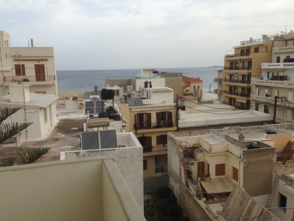 Über den Dächern im 3.OG Atrion Hotel