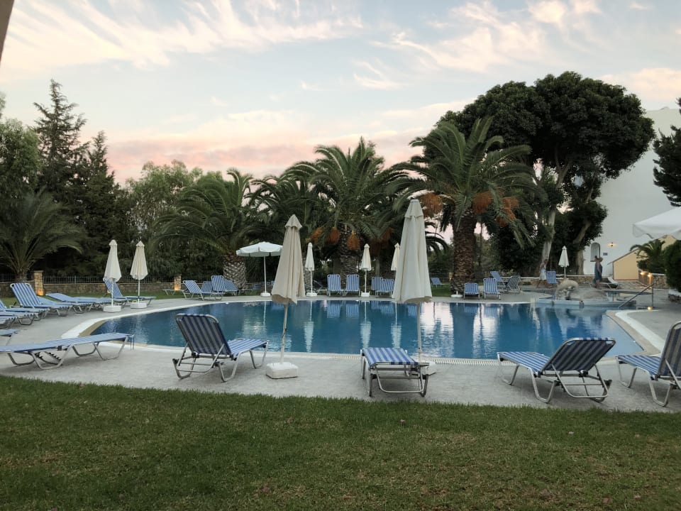 Pool Ekaterini Hotel