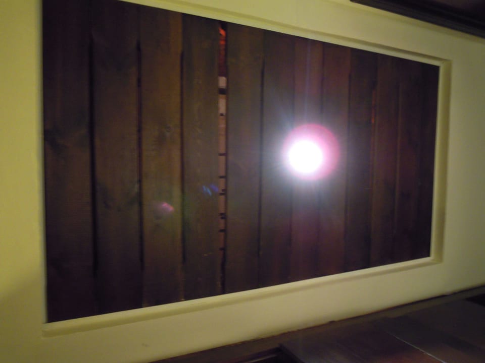 Wanddecke im Zimmer mit Blick in den Dachboden Pickalbatros Alf Leila Wa Leila Resort - Neverland Hurghada