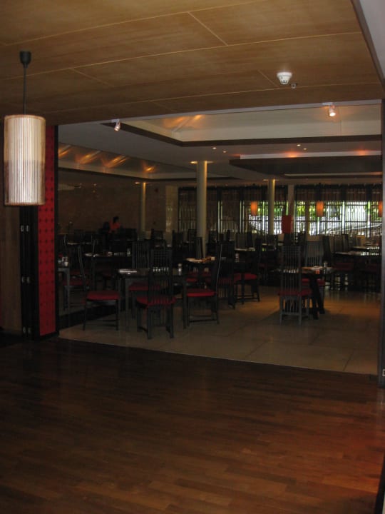 Blick von Lobby auf Restaurant Holiday Inn Resort Phuket Surin Beach by IHG