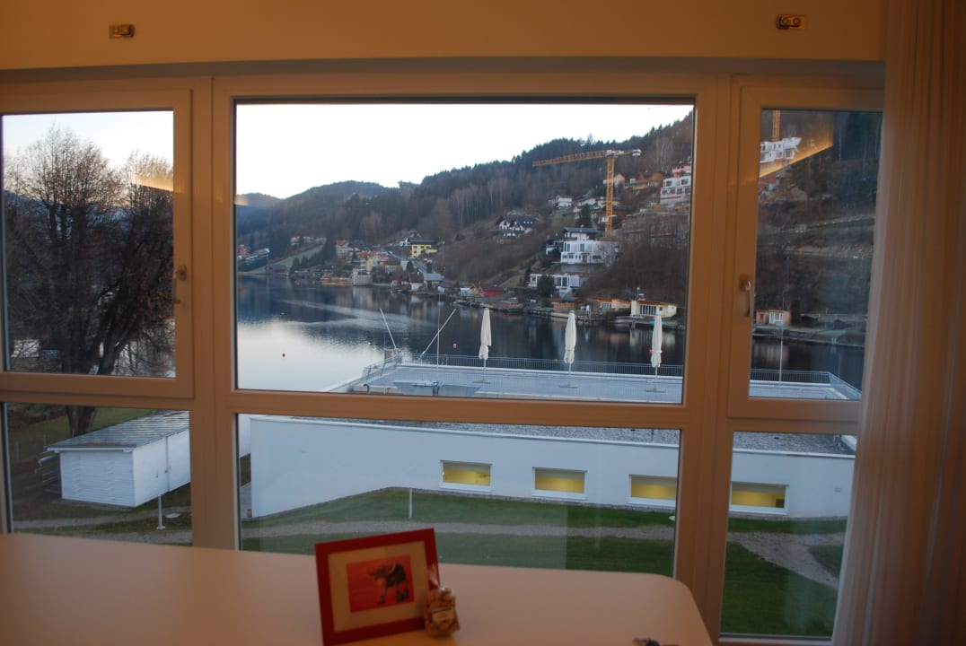 Ausblick vom Zimmer auf den Millstätersee Hotel Royal X