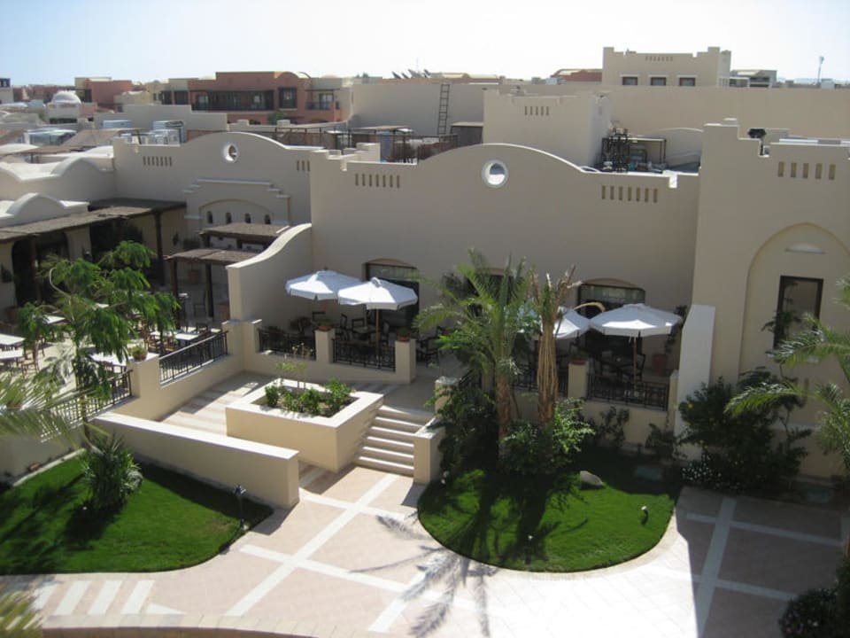 Blick auf den Coffe-Shop Hotel JAZ Makadi Star & Spa