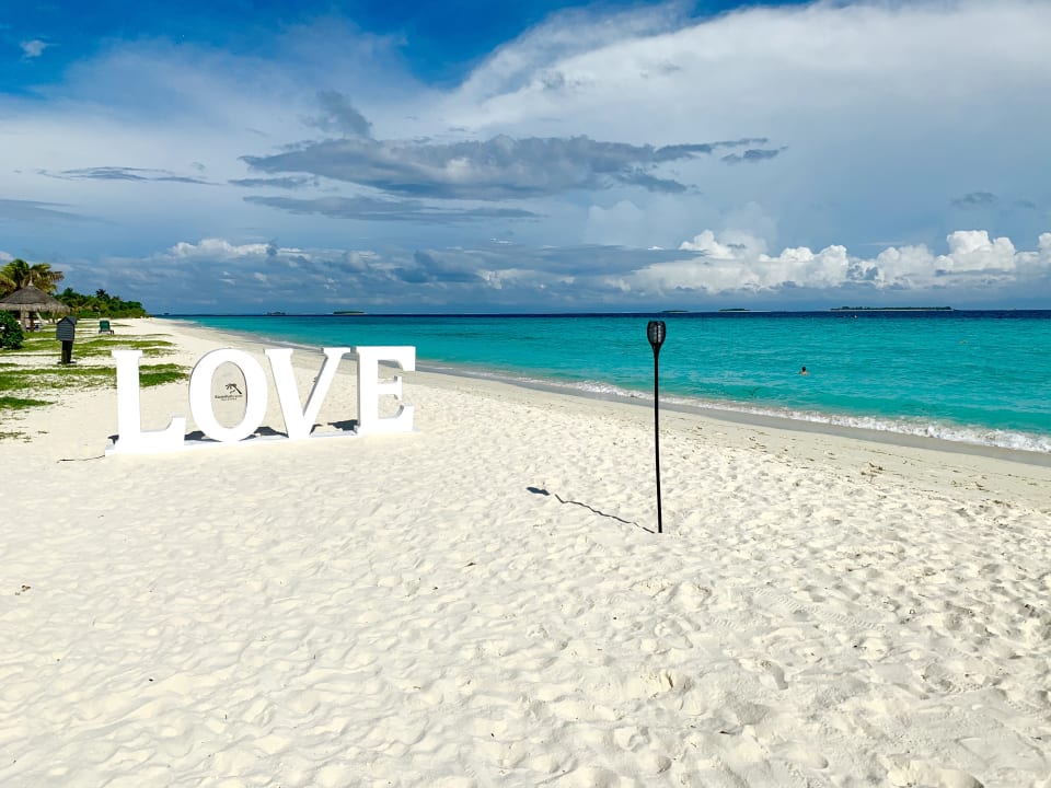 Strand Kuredu Island Resort & Spa