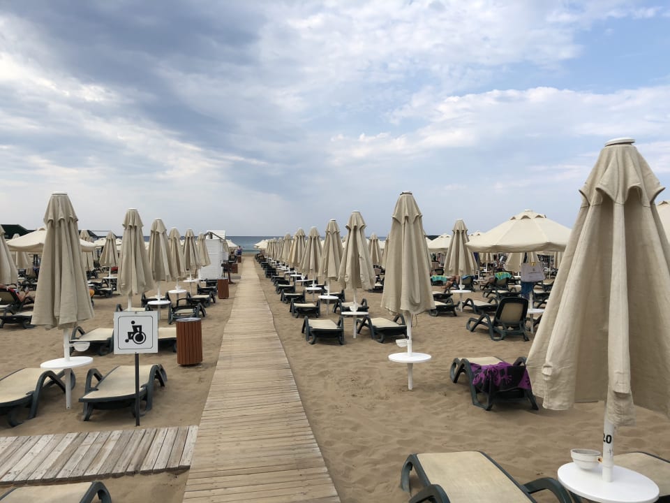 Strand Commodore Elite Suites & Spa - Adults only