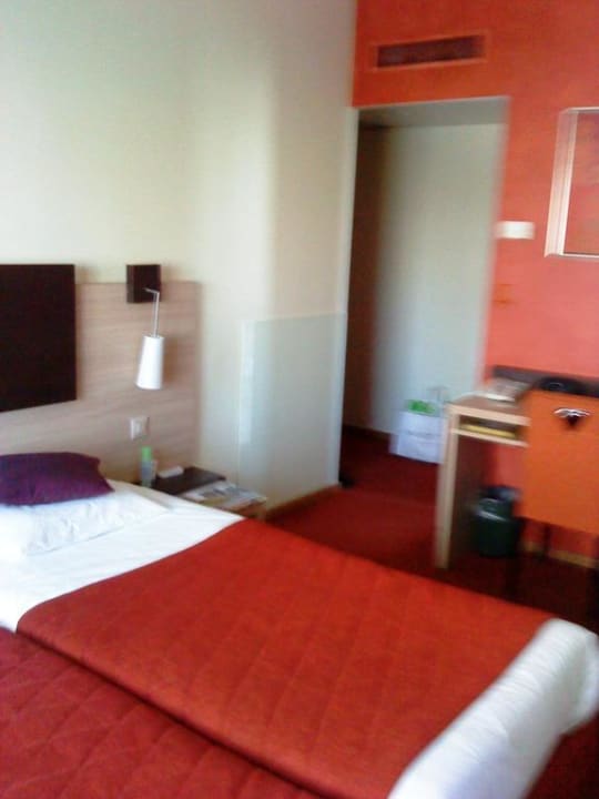 Номер Hotel Suisse Geneve