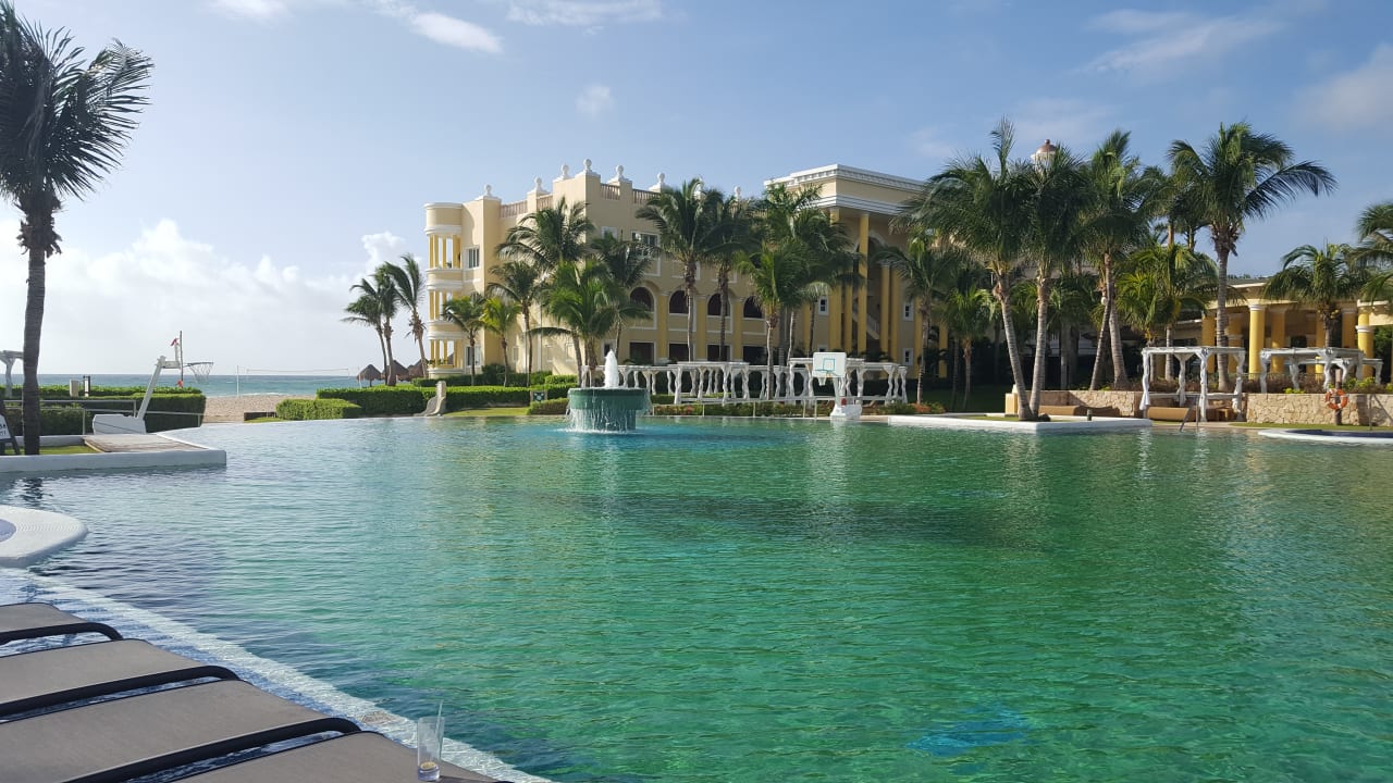 Pool JOIA Paraiso by Iberostar