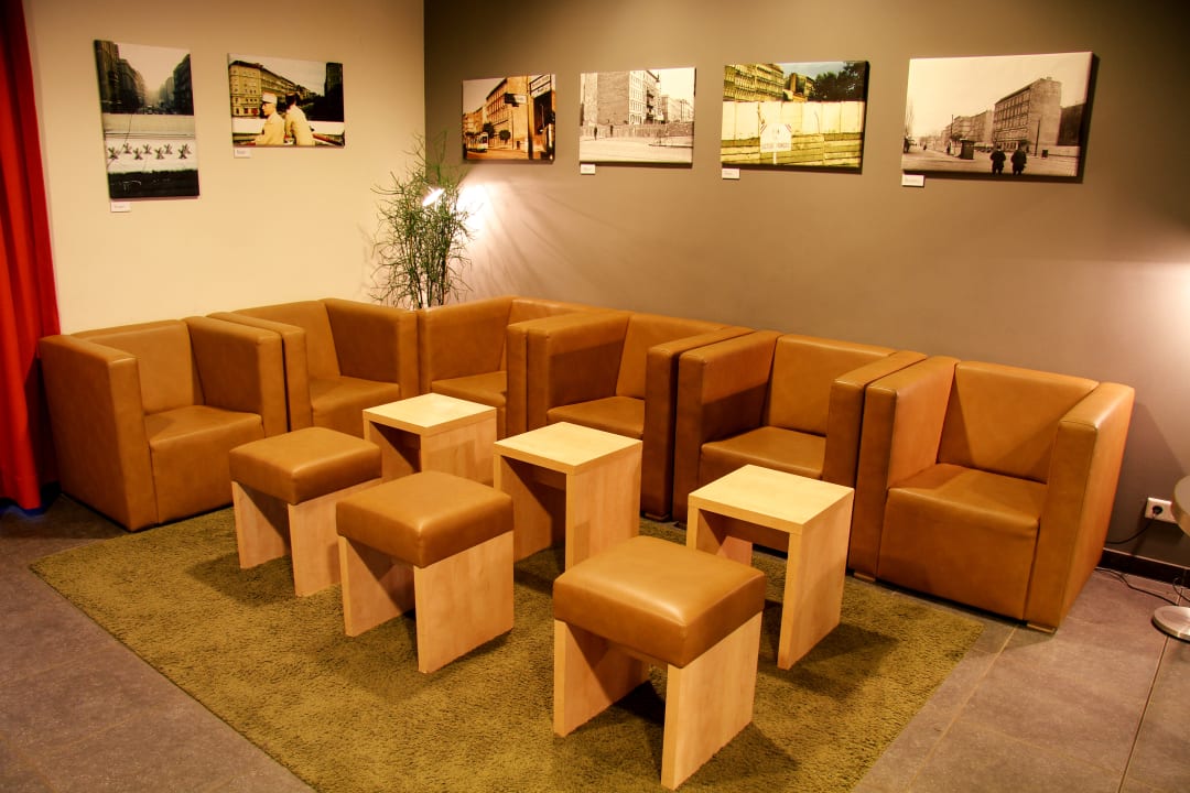 Lobby H+ Hotel 4Youth