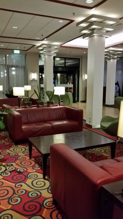 Ansprechende Lobby Hotel Courtyard by Marriott Amsterdam Airport