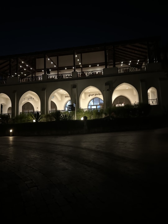 Außenansicht The Cove Rotana Resort