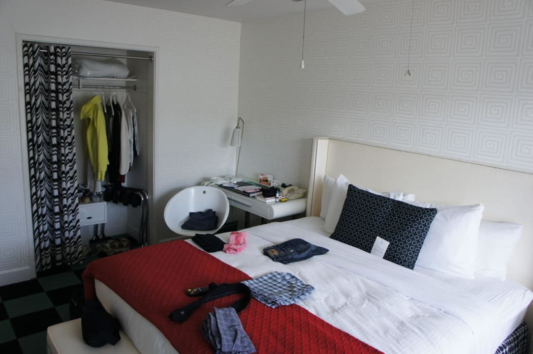 Zimmer Hotel Americania