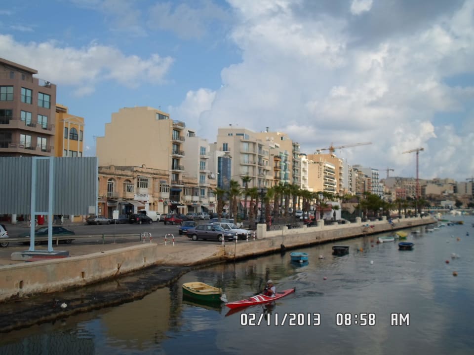 Rechts vorne das Hotel, in der Mitte da Appartm. Bayview Hotel by ST Hotels